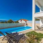 Hébergement de vacances Awesome In Linardići